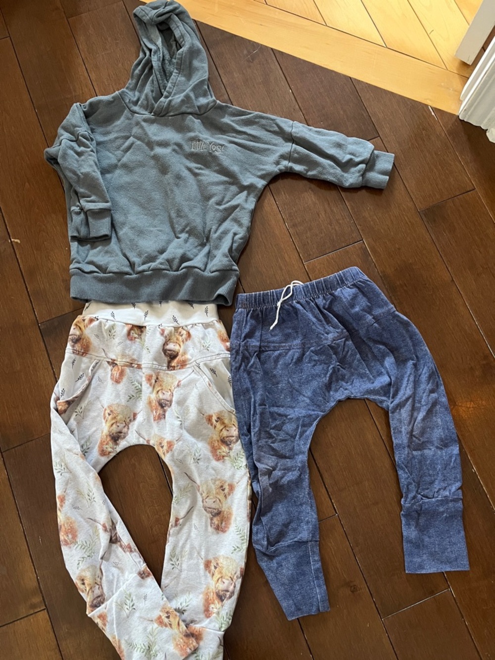 Lot little yogi jeggings, tiny & moi higlands cows